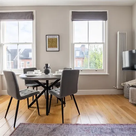 Stylish & Modern London Apartment In Honor Oak Экстерьер фото