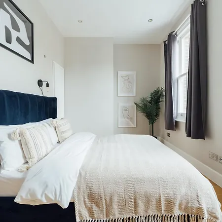 Stylish & Modern London Apartment In Honor Oak Экстерьер фото